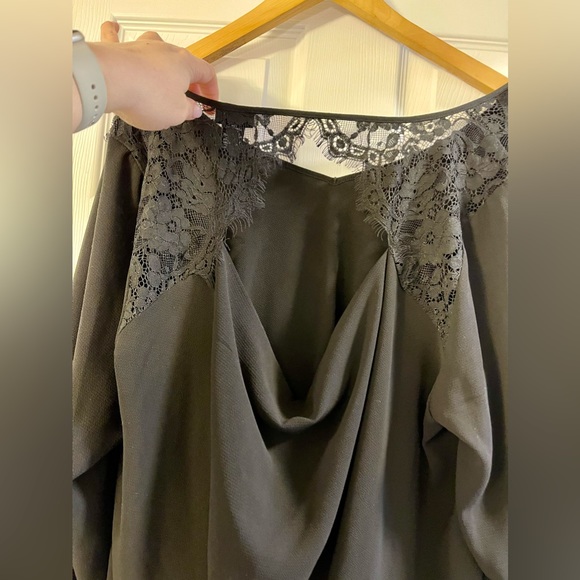 Torrid women’s plus size 2 black blouse, EUC - Picture 6 of 6